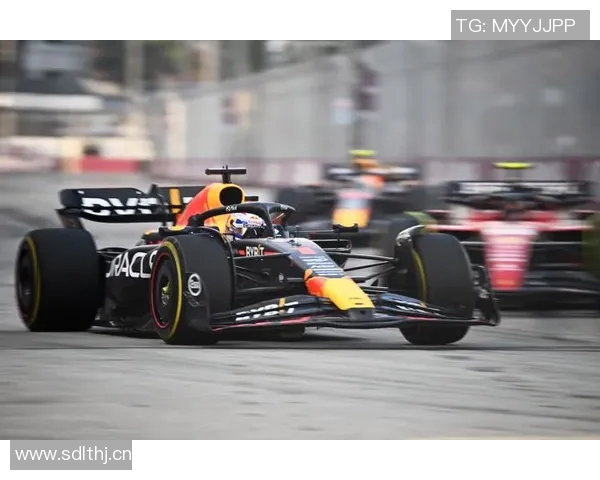 F1赛车工程师如何在比赛中制定关键策略以助力车队获胜